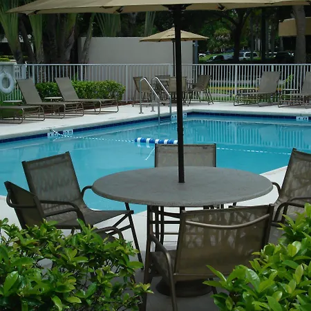 Holiday Inn Express Fort Lauderdale North - Executive Airport By Ihg 